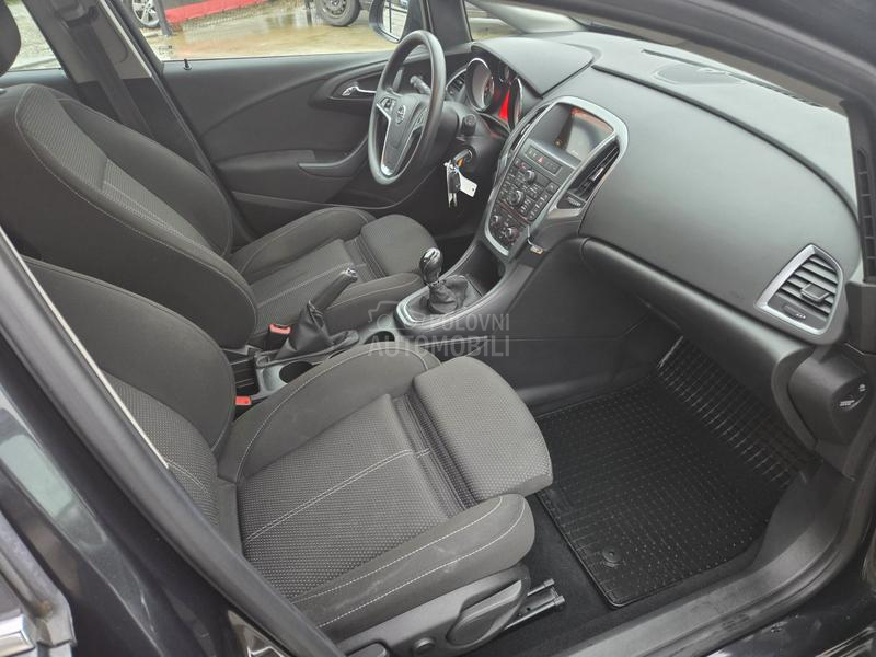 Opel Astra J 1.6 CDTI/LED/NAV