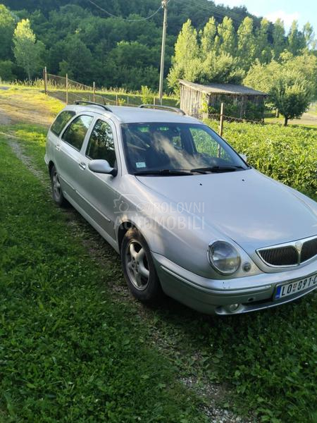 Lancia Lybra 1,9 jtd