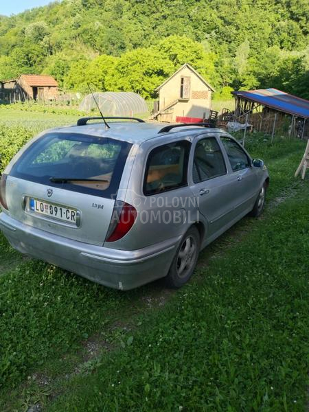 Lancia Lybra 1,9 jtd