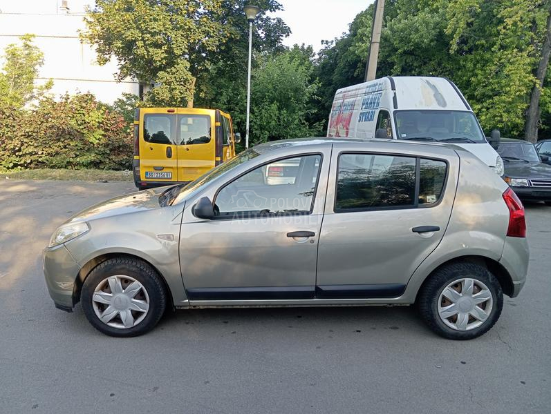 Dacia Sandero 