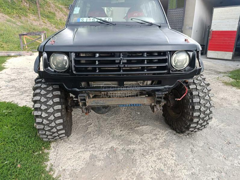 Mitsubishi Pajero 