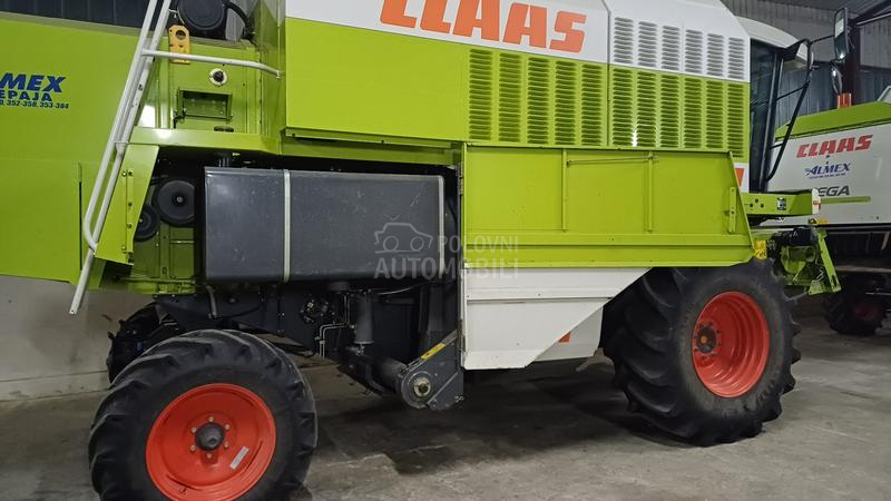 Claas MEGA 204