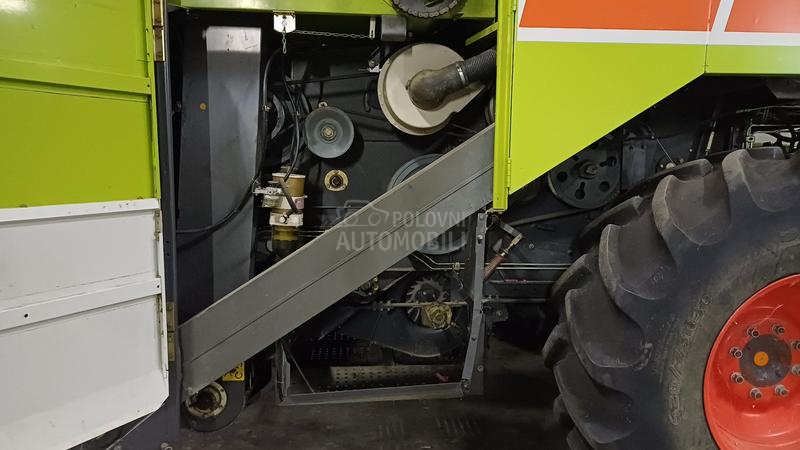Claas MEGA 204