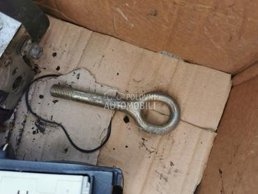 Kuka za Nissan Primera