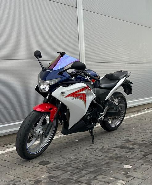 Honda CBR250RA