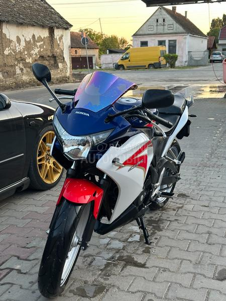 Honda CBR250RA