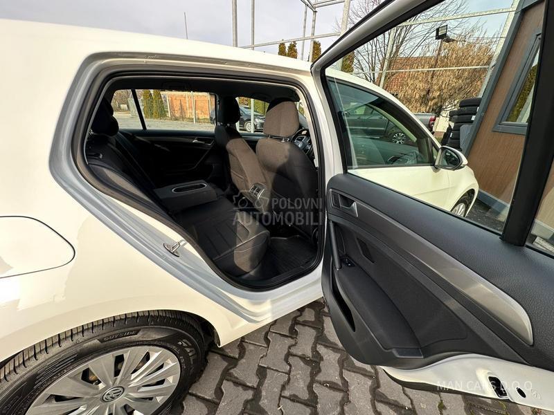 Volkswagen Golf 7 1.6 Tdi NAVY