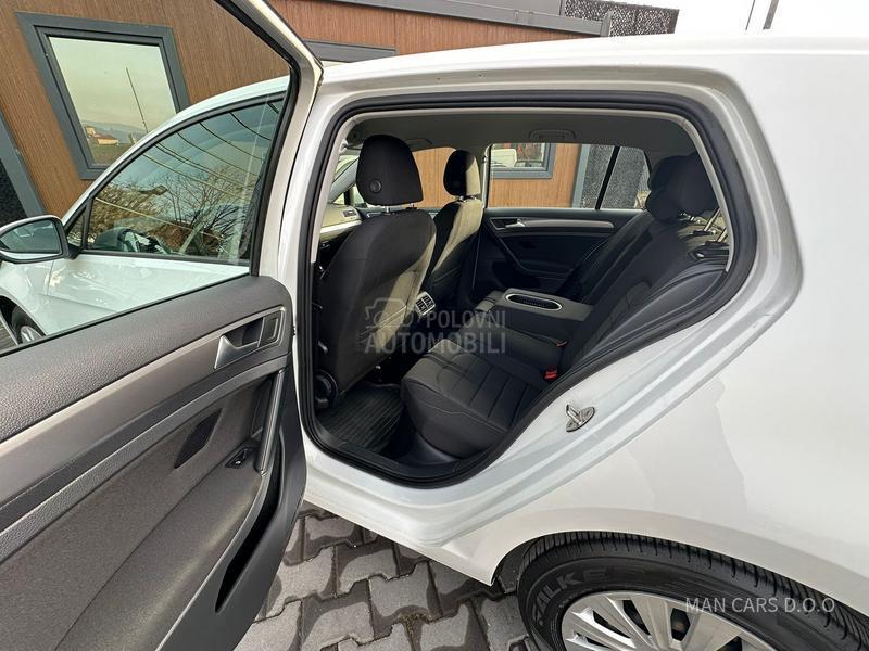 Volkswagen Golf 7 1.6 Tdi NAVY