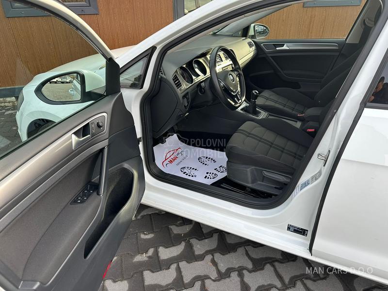 Volkswagen Golf 7 1.6 Tdi NAVY