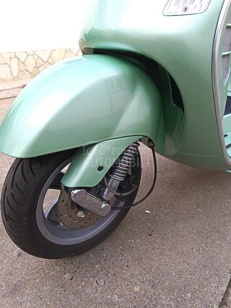 Piaggio Vespa GT200