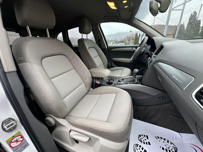 Audi Q5 2.0tdi/auto/4x4 NAVY