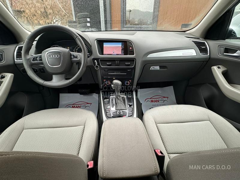 Audi Q5 2.0tdi/auto/4x4 NAVY