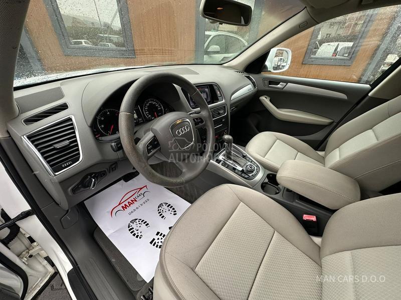 Audi Q5 2.0tdi/auto/4x4 NAVY