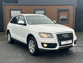 Audi Q5 2.0tdi/auto/4x4 NAVY