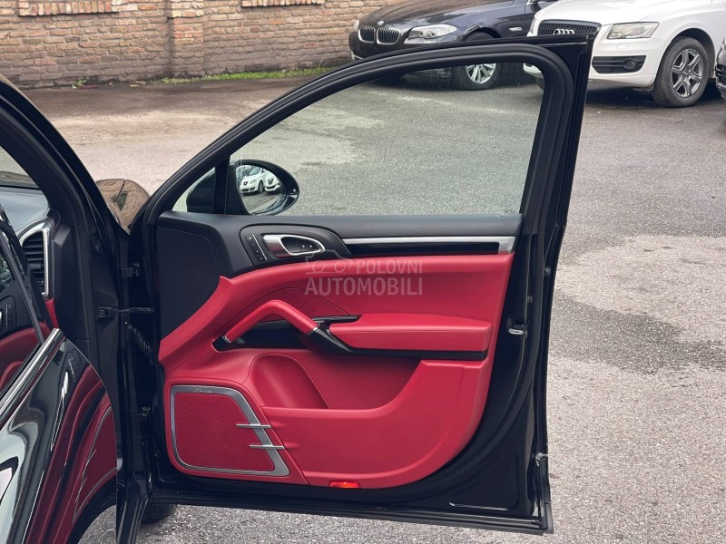 Porsche Cayenne S H Y B