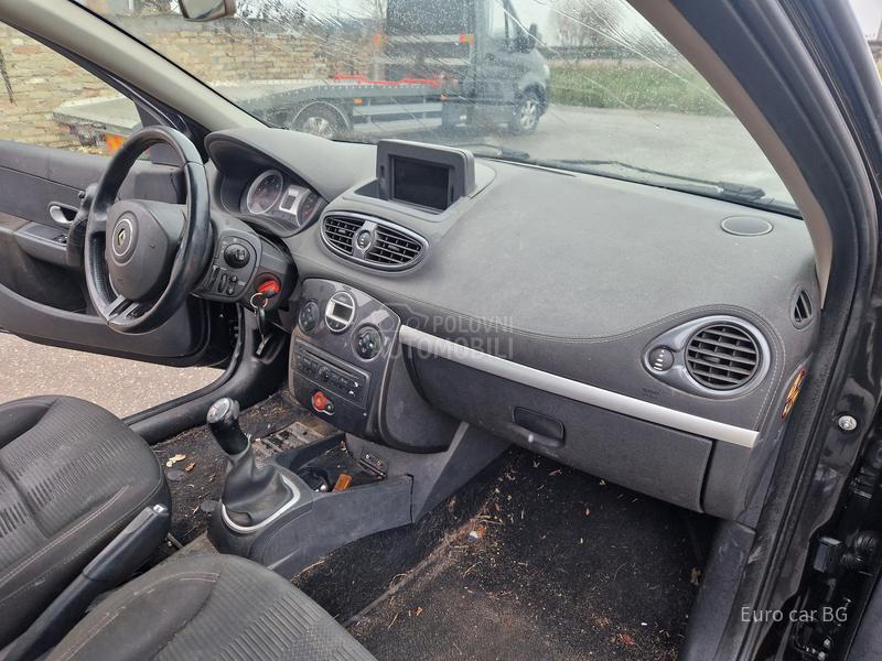Renault Clio A K C I J A  N A V