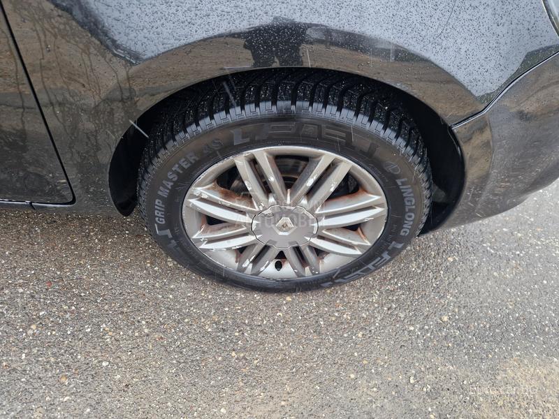 Renault Clio A K C I J A  N A V