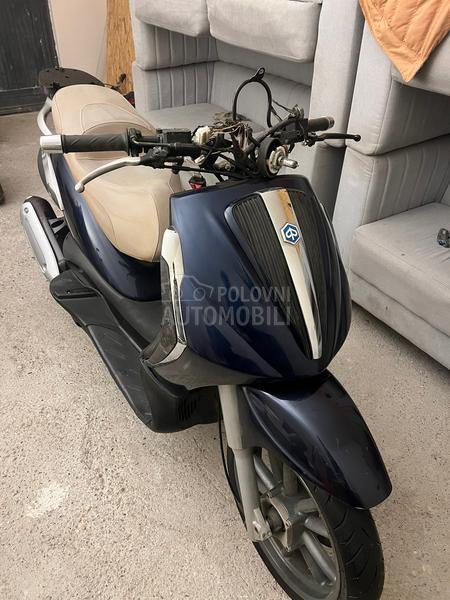 Piaggio Beverly