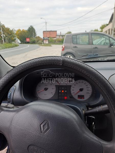 Renault Clio 1.4 16v