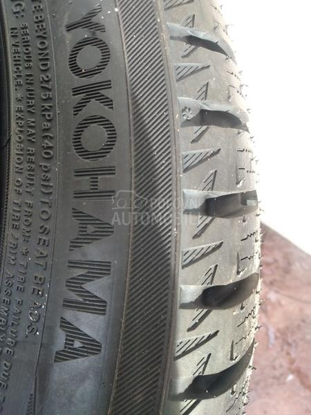 Yokohama 225/45 R18 Zimska