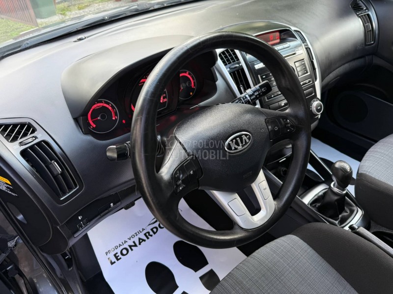 Kia cee`d sw 1.4 16V