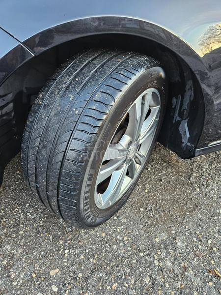 Mercedes Benz E 220 E220