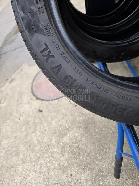 Continental 235/50 R19 Letnja