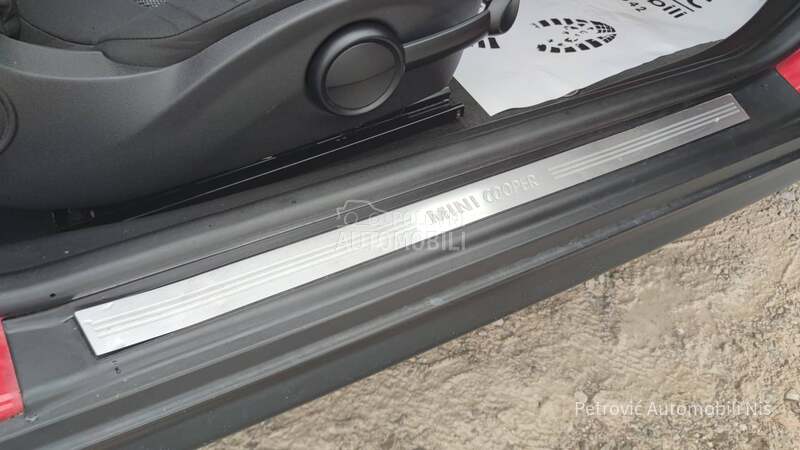 MINI Cooper 1.6 D /URBAN MOVE/