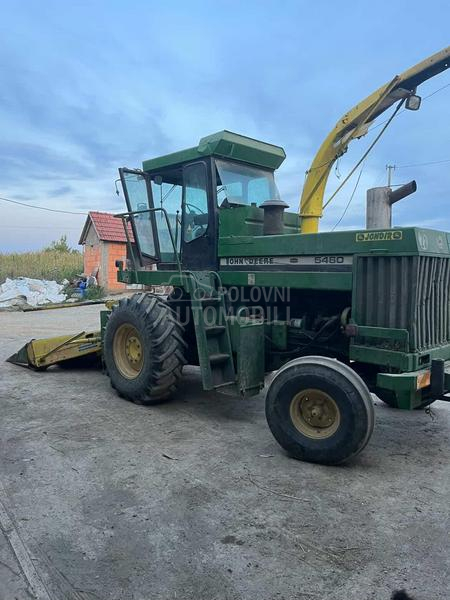 John Deere 5460