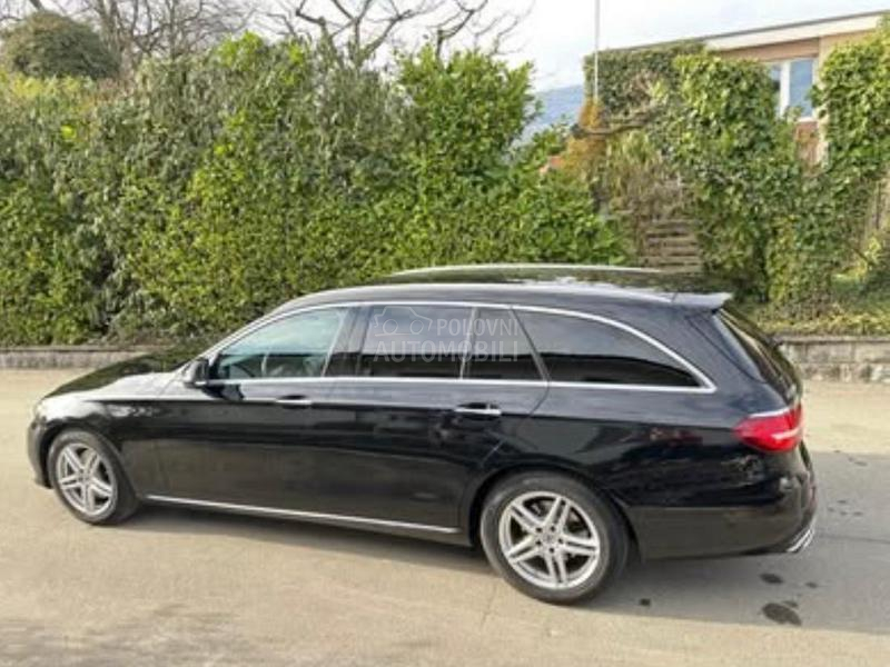 Mercedes Benz E 220 E 220 D    4 motion
