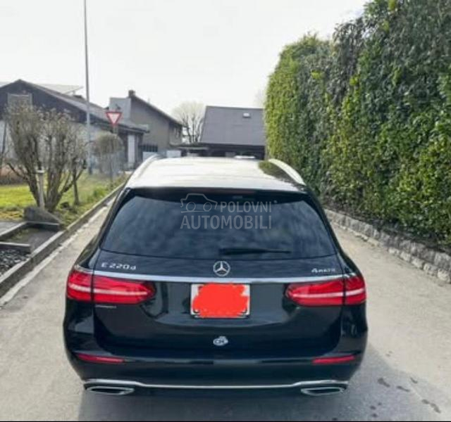 Mercedes Benz E 220 E 220 D    4 motion