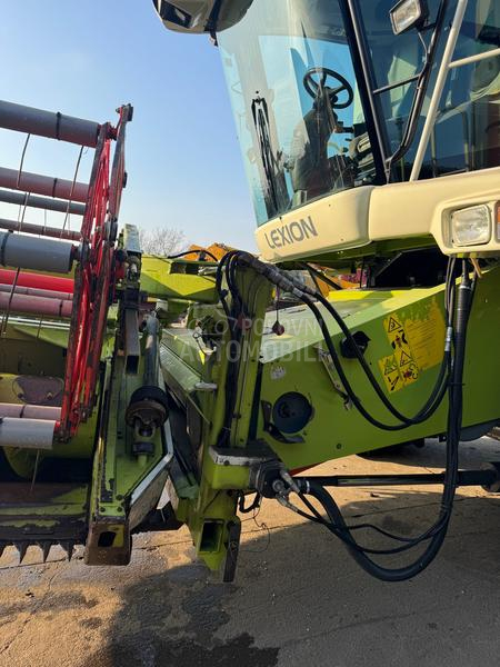 Claas Lexion 440