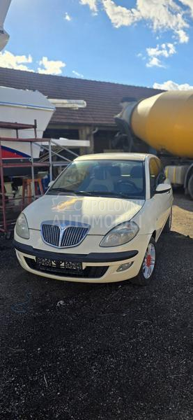 Lancia Ypsilon 1.2b