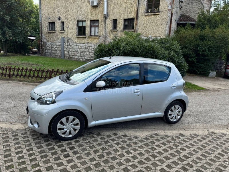 Toyota Aygo 1.0 VVTi NOVA