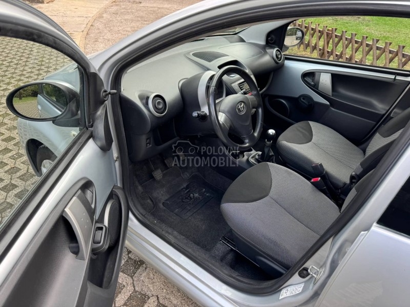 Toyota Aygo 1.0 VVTi NOVA