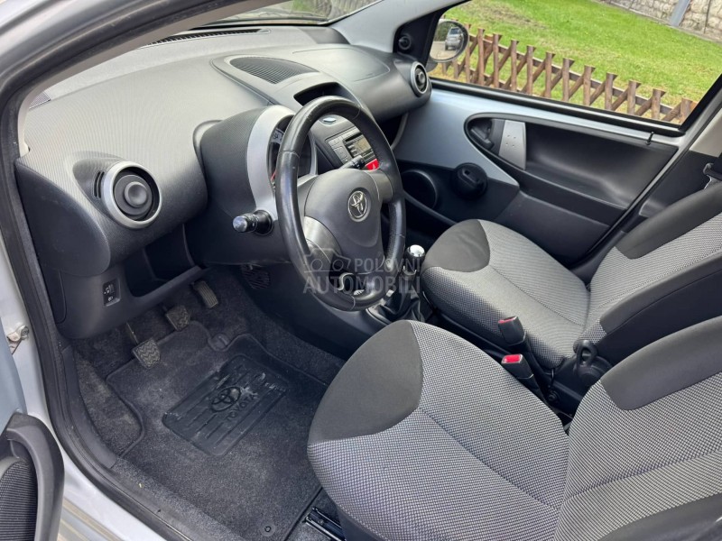 Toyota Aygo 1.0 VVTi NOVA