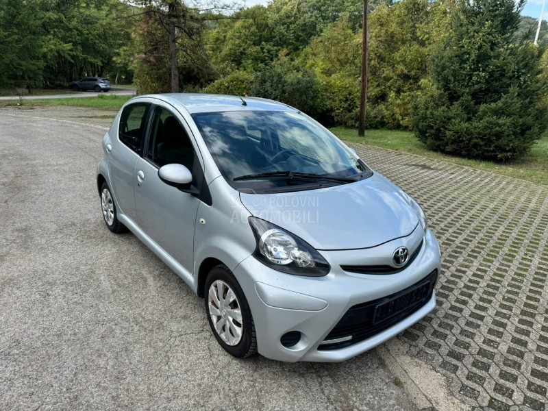 Toyota Aygo 1.0 VVTi NOVA