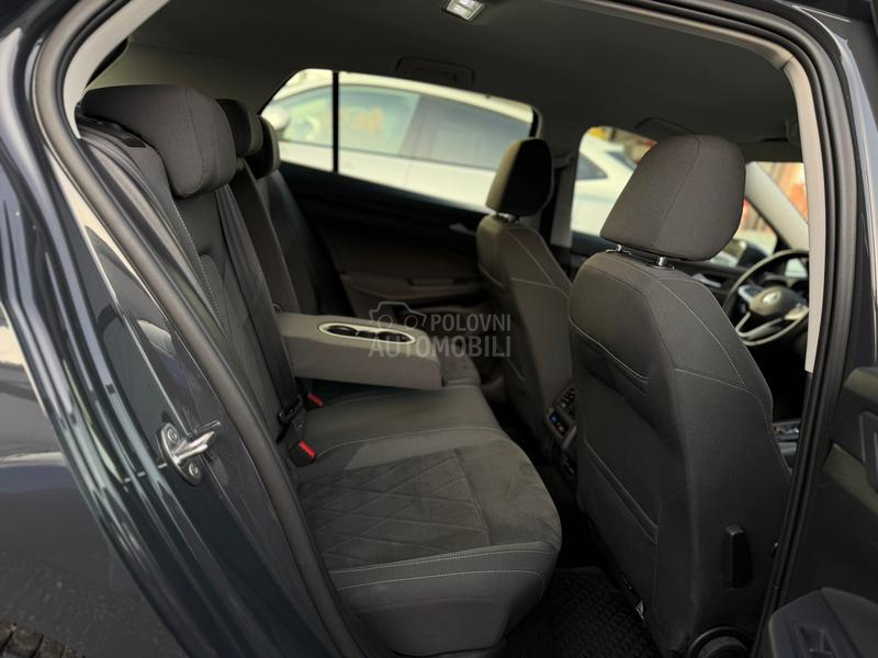 Volkswagen Golf 8 2.0D/DSG/STYLE/LED