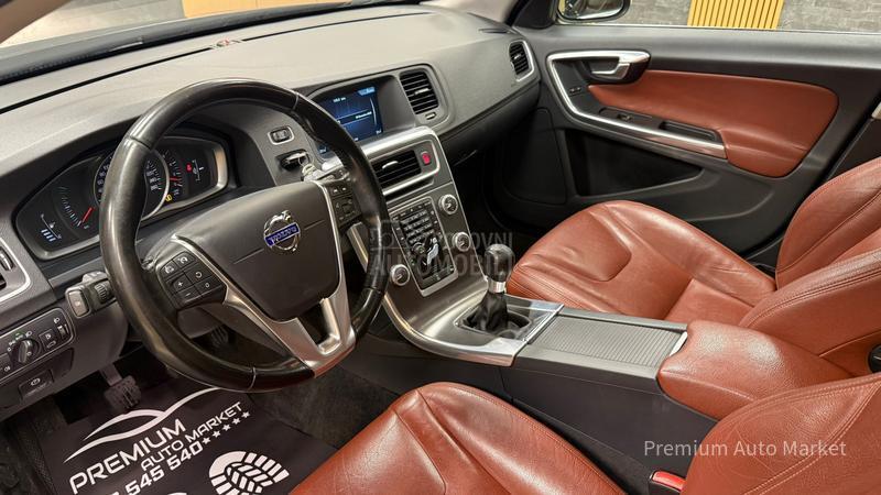 Volvo V60 //1.6 D2/KOŽA/FUL