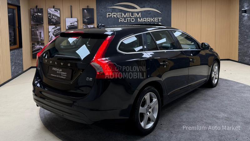 Volvo V60 //1.6 D2/KOŽA/FUL