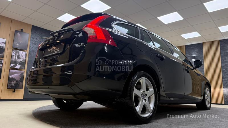 Volvo V60 //1.6 D2/KOŽA/FUL