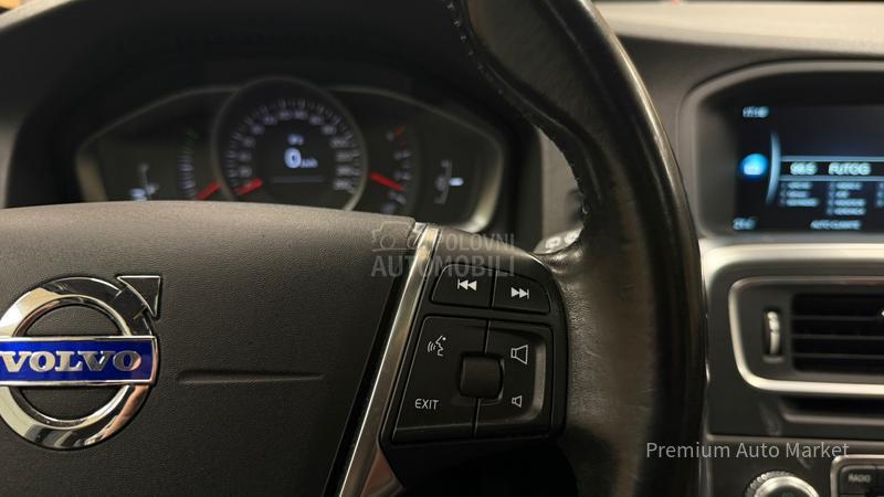 Volvo V60 //1.6 D2/KOŽA/FUL