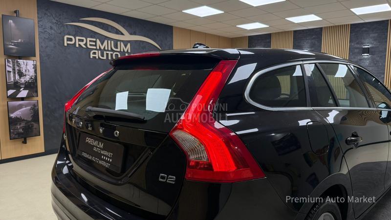 Volvo V60 //1.6 D2/KOŽA/FUL