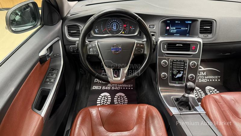Volvo V60 //1.6 D2/KOŽA/FUL