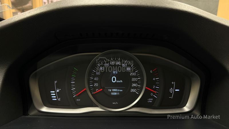 Volvo V60 //1.6 D2/KOŽA/FUL