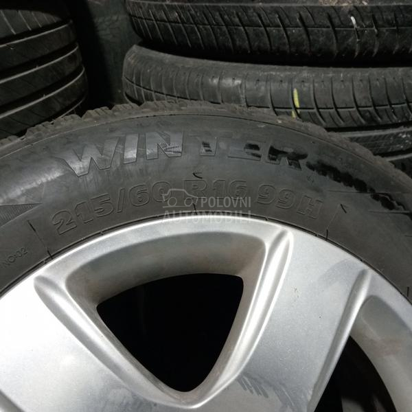 Taurus 215/60 R16 Zimska
