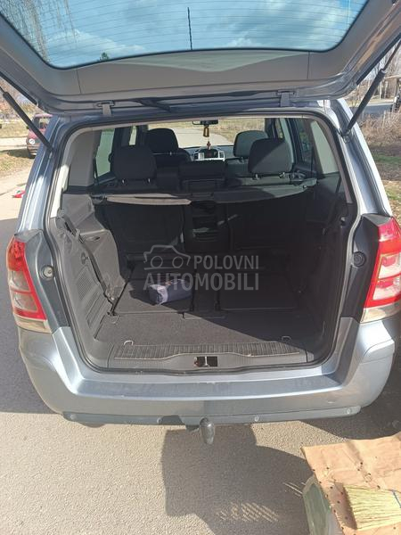 Opel Zafira 