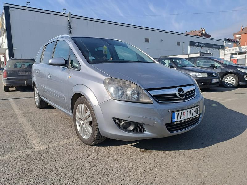Opel Zafira 