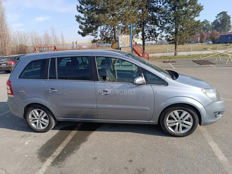 Opel Zafira 
