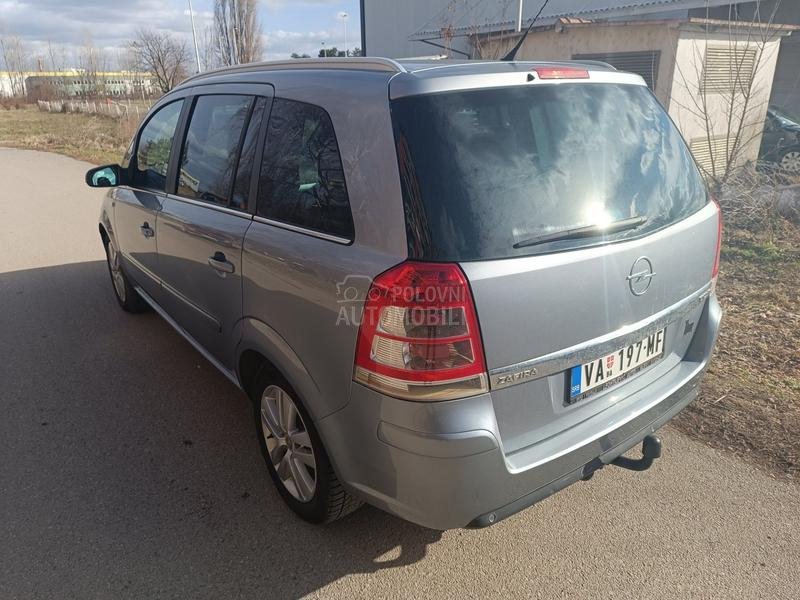 Opel Zafira 